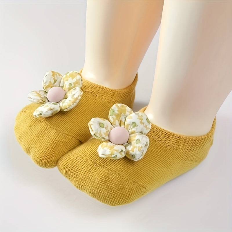 1 Pair Of Baby's Cotton Blend Socks
